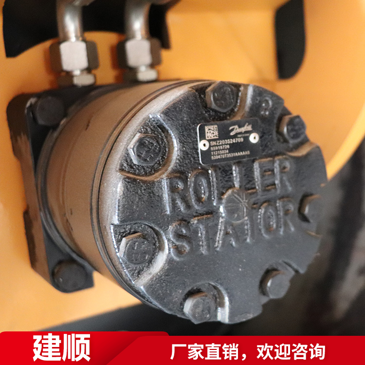供应小型压路机 1.5吨座驾式压路机 小型座驾双钢轮压土机